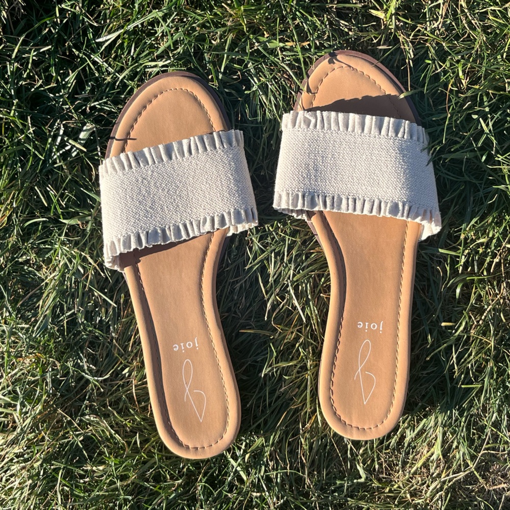 ‘Joie’ Women's Tan Ruffle Slide Sandals 🩴 Size 10